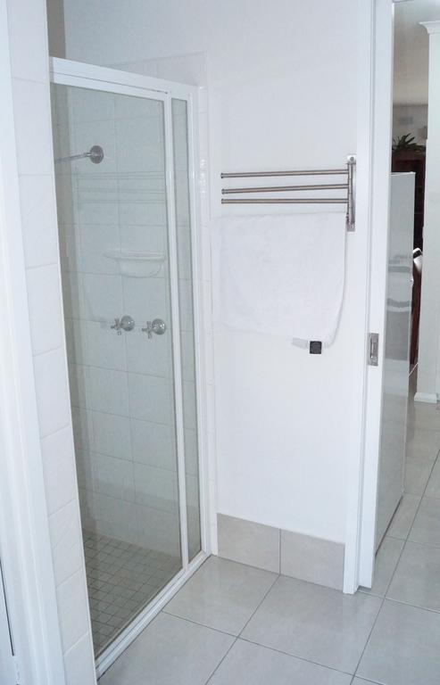 Maude St Apartments Шепъртън Екстериор снимка